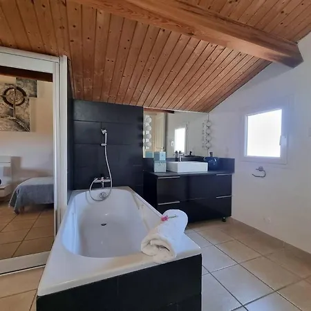 Luxury With Stunning Panoramic Views