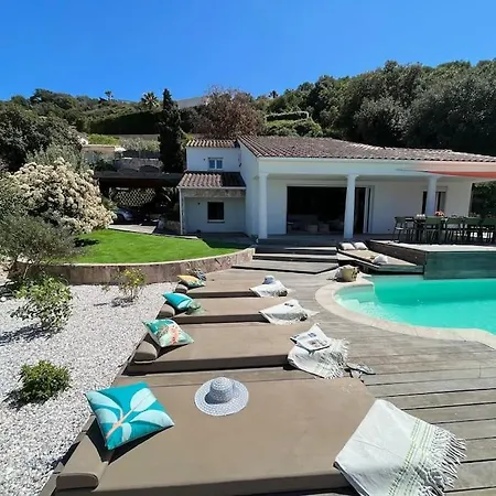 Luxury With Stunning Panoramic Views