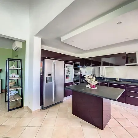 Luxury With Stunning Panoramic Views