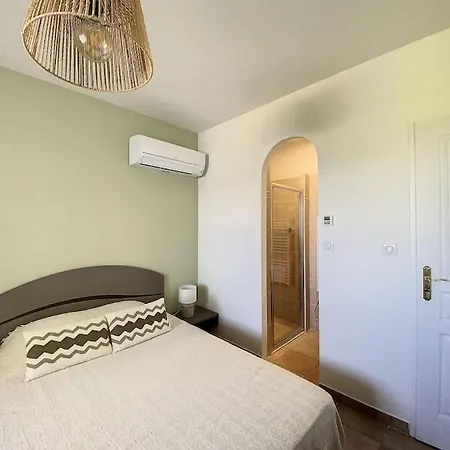 Luxury With Stunning Panoramic Views *