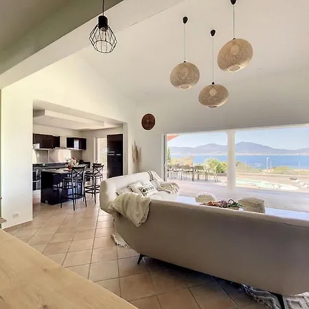 Luxury With Stunning Panoramic Views