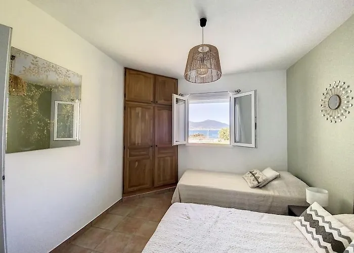 Luxury With Stunning Panoramic Views