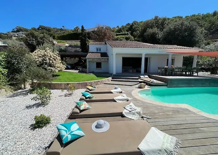 Luxury With Stunning Panoramic Views